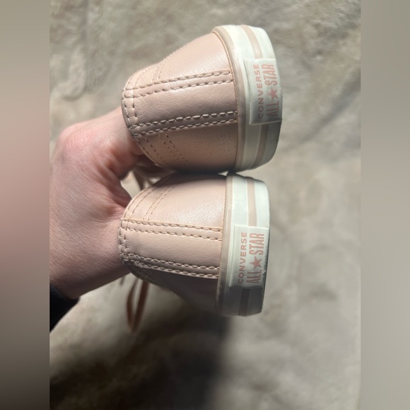 Pink Converse Women’s Size 8 - Picture 5 of 6